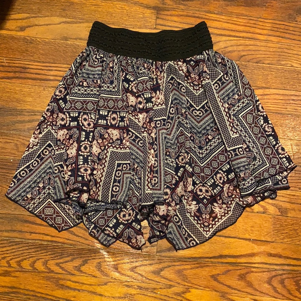 Love Blossom Skirt Size S Small Flowy Elastic Waist